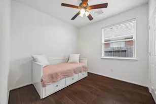 4502 Topaz Trail Dr, Sugar Land, TX 77479 - Photo 23