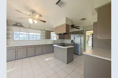 15606 Pinedell Drive, Cypress, TX 77429 - Photo 5