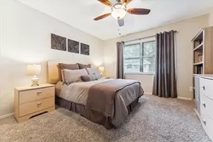 5827 Burlinghall Dr, Houston, TX 77035 - Photo 17