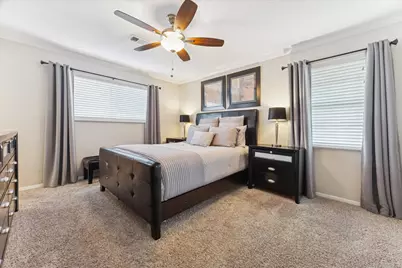 5827 Burlinghall Drive, Houston, TX 77035 - Photo 13