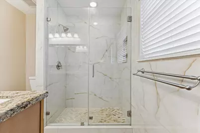 5827 Burlinghall Drive, Houston, TX 77035 - Photo 15