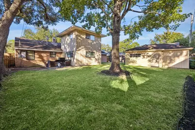 5827 Burlinghall Drive, Houston, TX 77035 - Photo 25