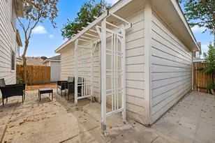 20938 Patriot Park Ln, Katy, TX 77449 - Photo 31