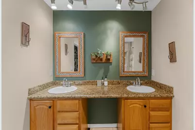 211 Captains Road, Anahuac, TX 77514 - Photo 29