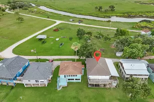 211 Captains Rd, Anahuac, TX 77514 - Photo 7
