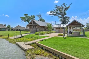 115 Water Grass Trl, Clute, TX 77531 - Photo 31