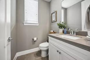 2491 W 11th St, Houston, TX 77008 - Photo 21