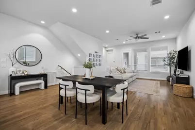 2491 W 11th Street, Houston, TX 77008 - Photo 9