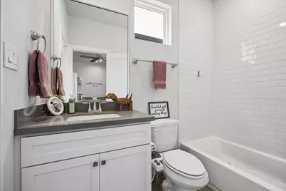 2491 W 11th Street, Houston, TX 77008 - Photo 19