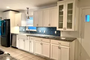 3843 Grennoch Ln, Houston, TX 77025 - Photo 3