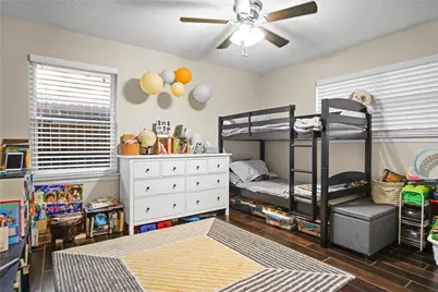 9928 Westview Drive, Houston, TX 77055 - Photo 7