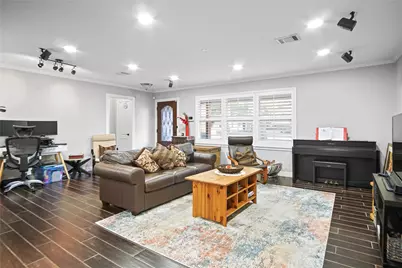 9928 Westview Drive, Houston, TX 77055 - Photo 3