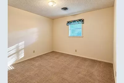 946 Hardeman Street, Sealy, TX 77474 - Photo 11