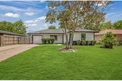 1412 W 10th Street, Freeport, TX 77541 - Photo 5