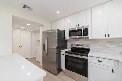 14345 Misty Meadow Lane, Houston, TX 77079 - Photo 11