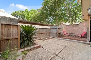 14345 Misty Meadow Ln, Houston, TX 77079 - Photo 23