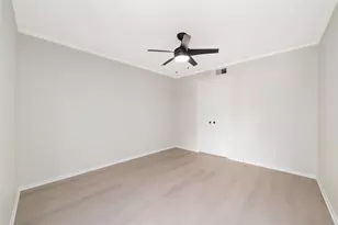 14345 Misty Meadow Ln, Houston, TX 77079 - Photo 5