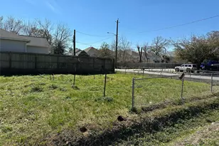 797 Davidson St, Houston, TX 77091 - Photo 1