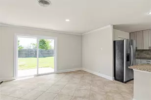 9202 Sunnywood Dr, Houston, TX 77088 - Photo 17