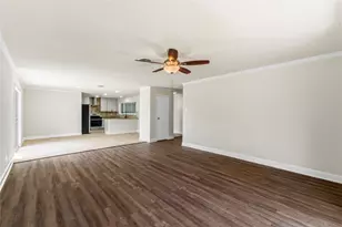 9202 Sunnywood Dr, Houston, TX 77088 - Photo 19