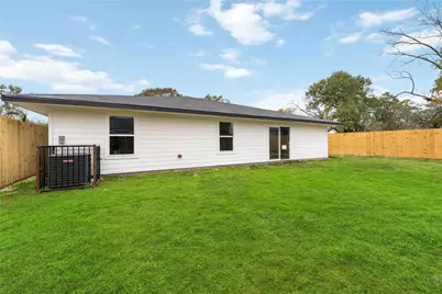 9226 Grady Street, Houston, TX 77016 - Photo 27