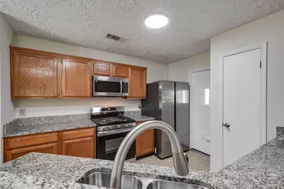 17 Crestbriar Court, Baytown, TX 77521 - Photo 13