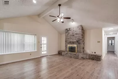 17 Crestbriar Court, Baytown, TX 77521 - Photo 9