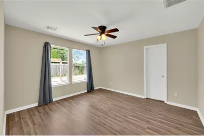 1602 Monroe Street, Houston, TX 77023 - Photo 11