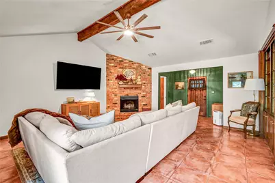 1307 Rev Swinney Street, West Columbia, TX 77486 - Photo 7