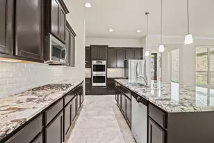8931 Leaning Hollow Ln, Spring, TX 77379 - Photo 9