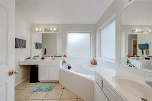 2519 Glenholly Park Dr, Sugar Land, TX 77498 - Photo 7