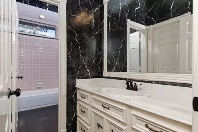 3 Stormwood Place, The Woodlands, TX 77381 - Photo 13