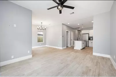 5037 Van Fleet Street, Houston, TX 77033 - Photo 7