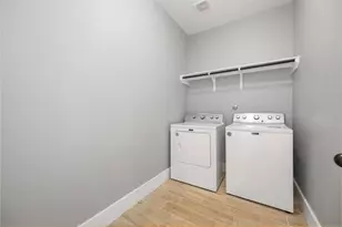 5037 Van Fleet St, Houston, TX 77033 - Photo 11