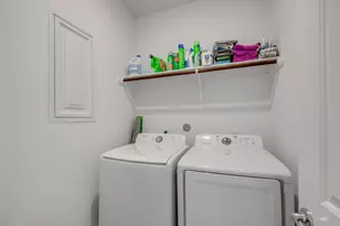 5427 Camaguey St, Houston, TX 77023 - Photo 27