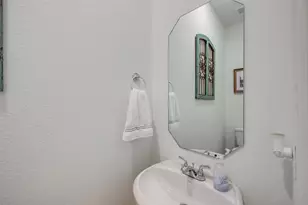 5427 Camaguey St, Houston, TX 77023 - Photo 19