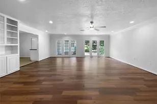 11723 Quail Creek Dr, Houston, TX 77070 - Photo 3