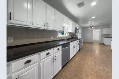 11723 Quail Creek Drive, Houston, TX 77070 - Photo 15