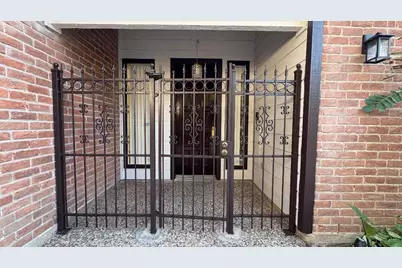11423 Wickersham Lane, Houston, TX 77077 - Photo 21