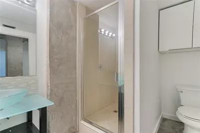 2000 Bagby Street #2401, Houston, TX 77002 - Photo 19