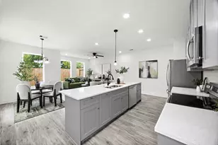 8445 Furray Rd, Houston, TX 77028 - Photo 9