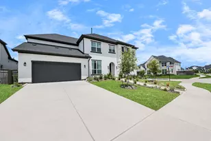 10235 Forest Lake Dr, Missouri City, TX 77459 - Photo 3