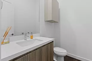 5915 E Post Oak Ln, Houston, TX 77055 - Photo 7