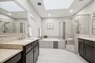 2430 Sheridan St, Houston, TX 77030 - Photo 15