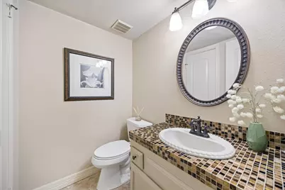 11711 Memorial Drive #17, Houston, TX 77024 - Photo 11