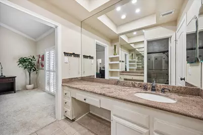 11711 Memorial Drive #17, Houston, TX 77024 - Photo 15