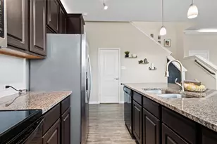 3221 Pepper Stone Ct, League City, TX 77539 - Photo 9