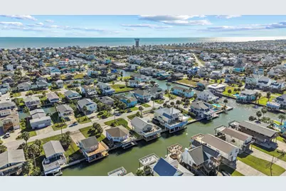 22202 Frio Drive, Galveston, TX 77554 - Photo 33