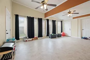 1705 20th Ave N, Texas City, TX 77590 - Photo 3