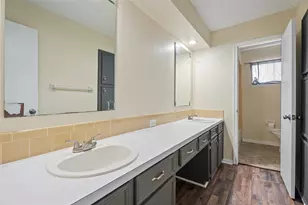 1705 20th Ave N, Texas City, TX 77590 - Photo 9